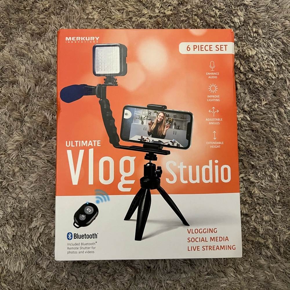 Merkury Vlog Studio Stand